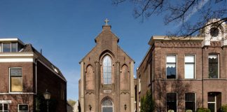 En familj köpte en gammal kyrka. Och med hjälp av några arkitekter gjorde de om den till något helt annat.
